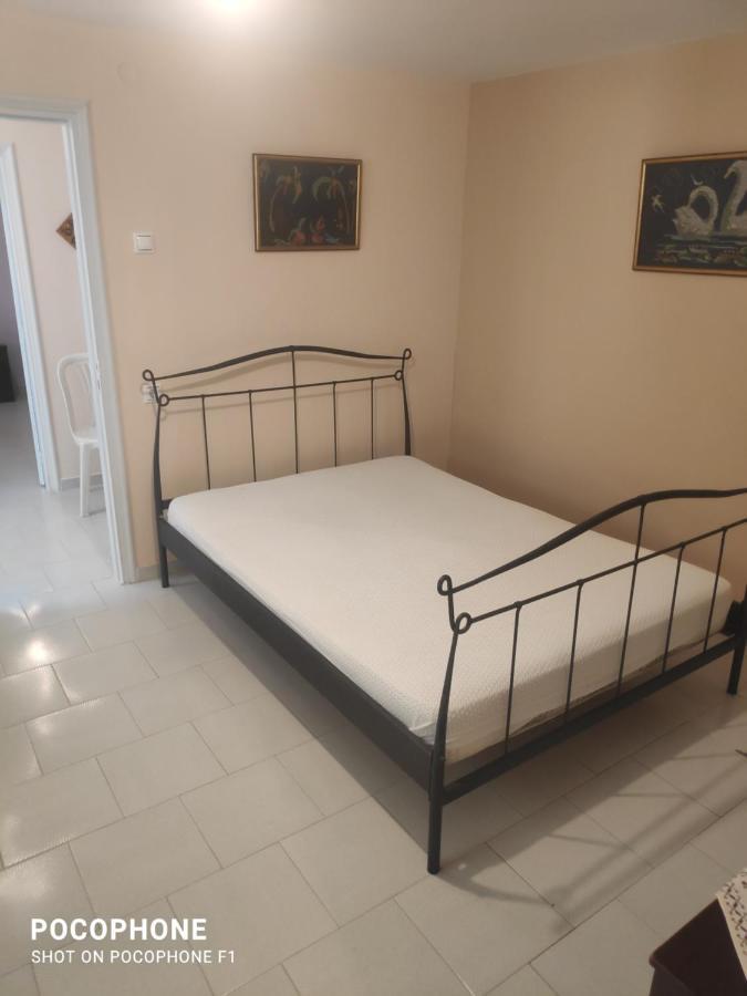Κεντρικό, Άνετο Και Ζεστό Διαμέρισμα Kaména Voúrla Eksteriør bilde